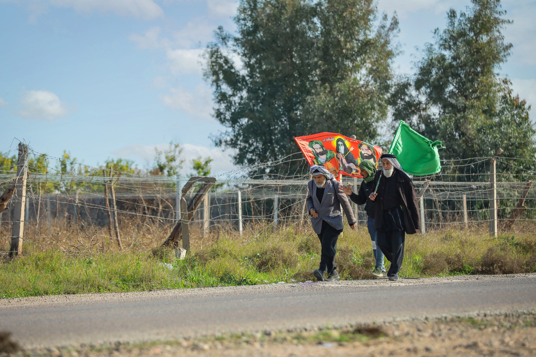 İmam Hadinin (ə) piyada zəvvarları - FOTO