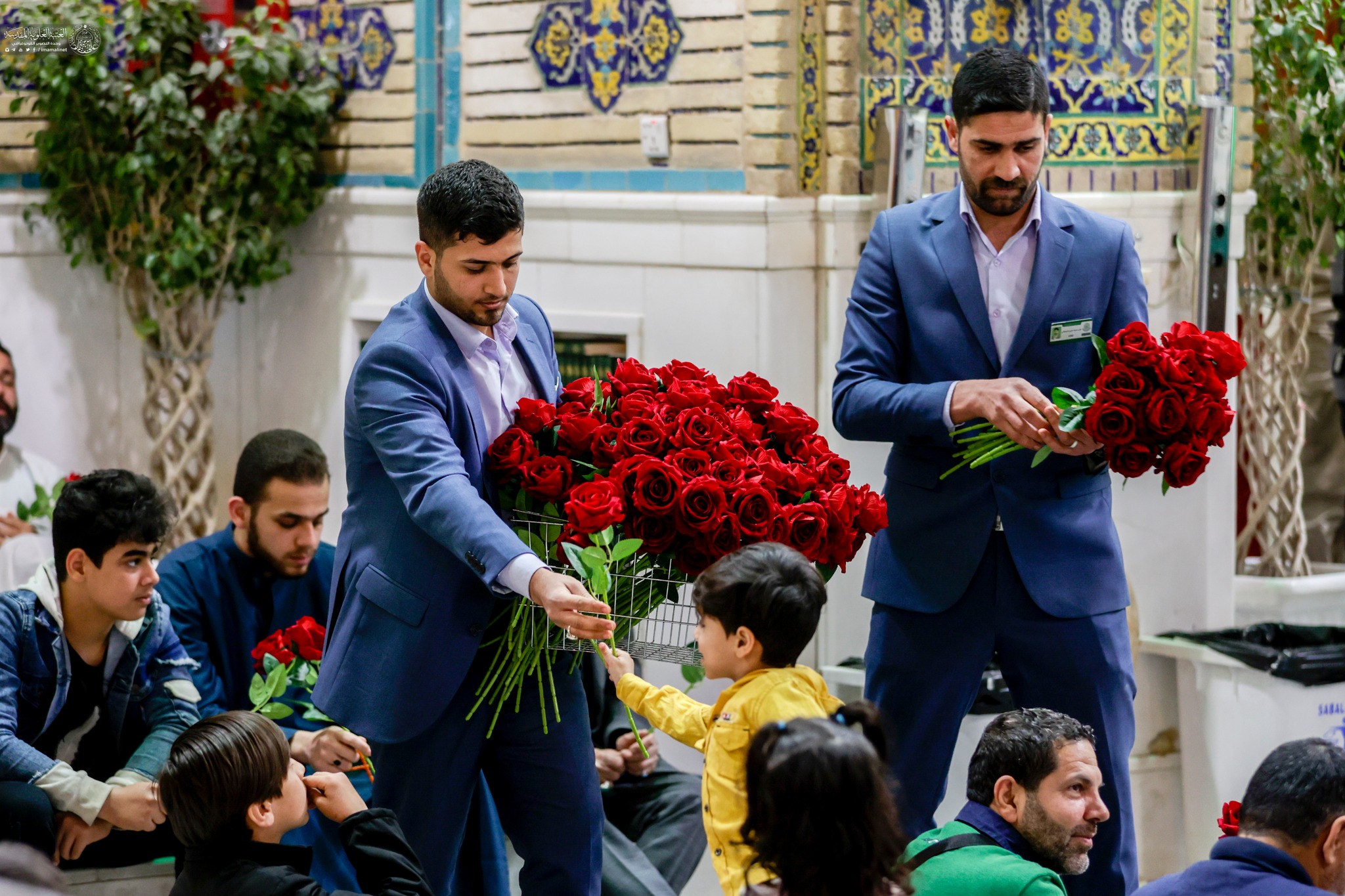 Nəcəf və Kərbəlada İmam Zamanın (ə.f) mövlud gecəsi - FOTOREPORTAJ