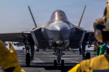 ABŞ Hərbi Hava Qüvvələrinə məxsus 20 təyyarə zədələnib