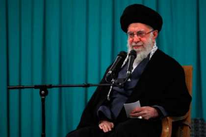 Ayətullah Xameneidən müharibə açıqlaması