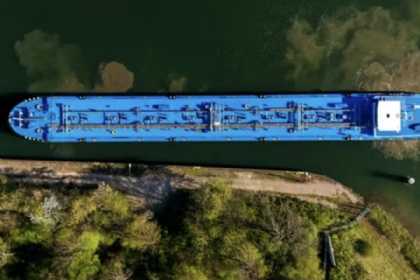 İran İsrailin Livana hücumlarından sonra Hörmüz boğazını bağladı