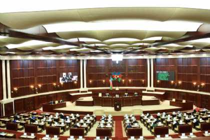 Milli Məclisin plenar iclası başlayıb