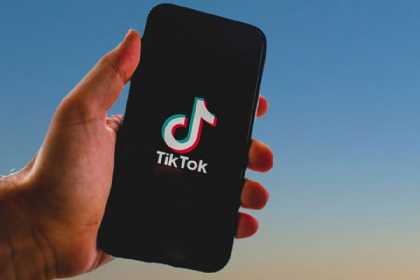 Nazirlik “TikTok”a girişin bərpa olunmasına dair xəbərlərə aydınlıq gətirib