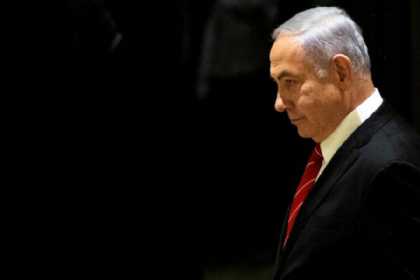 Netanyahunun taleyi: Məhkəmə, yoxsa əfv?