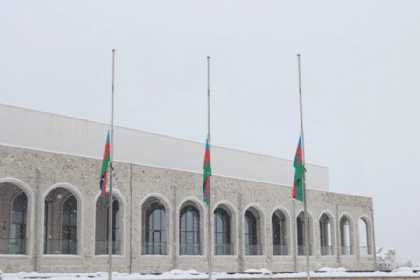 Xankəndi, Xocalı və Ağdərədə bayraqlar yarıyadək endirilib