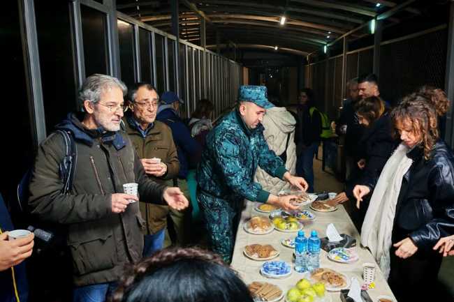 Azərbaycan vasitəsilə 45 ölkənin 1317 vətəndaşı İrandan təxliyə olunub