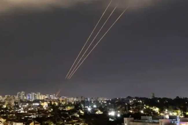 Bloomberg: İranda atəşkəs istəyinin əlamətləri yoxdur