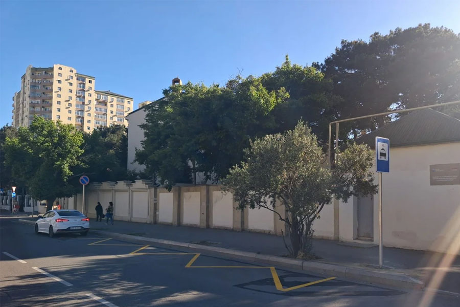 Bakıda iki ünvanda minib-düşmə yeri yaradılıb