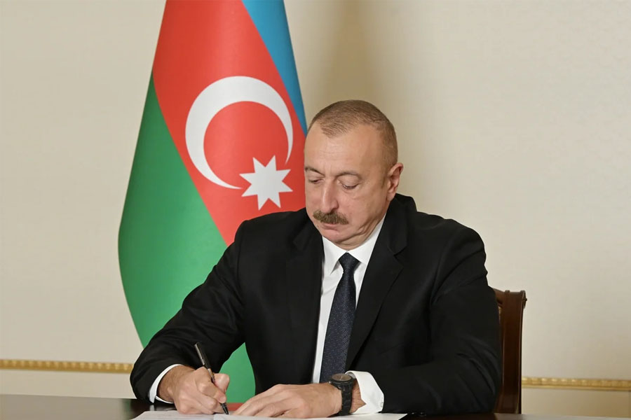 Bir qrup hərbçi və mülki işçi ölümündən sonra 