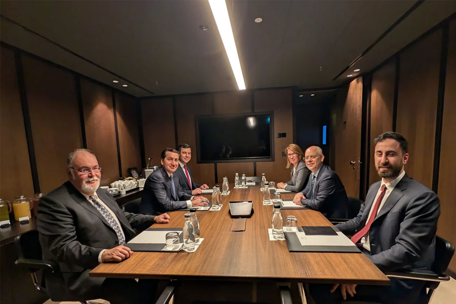 Hikmət Hacıyev Ərdoğanın baş müşaviri ilə görüşüb