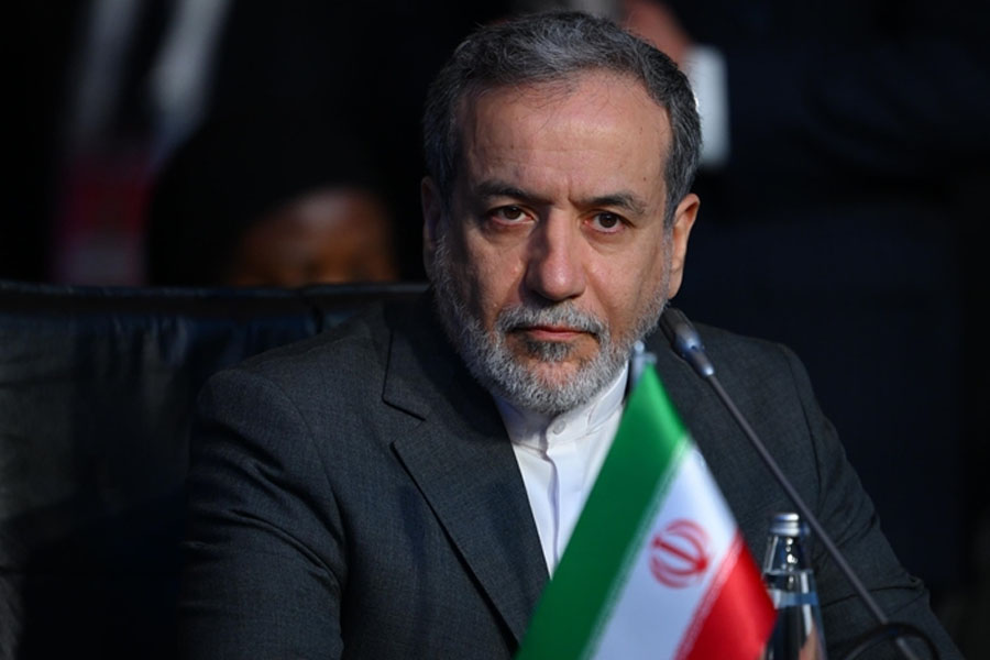 İran: Tramp sülhdən danışdığı halda meşə qanunlarını təbliğ edir