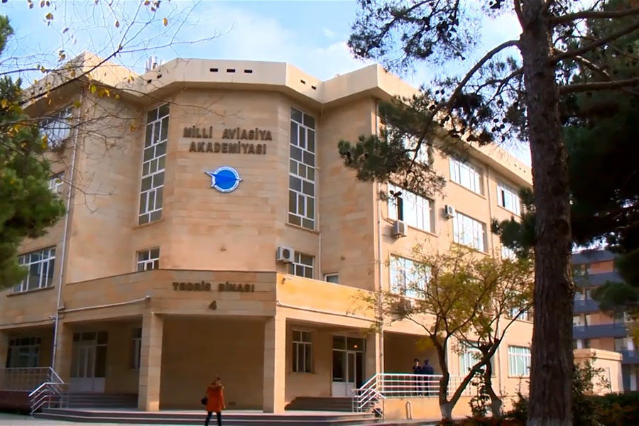 Milli Aviasiya Akademiyasının bir qrup əməkdaşı təltif edilib