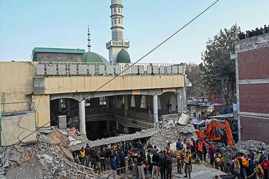 Pakistanda məsciddə partlayışda ölənlərin sayı 90-a çatıb