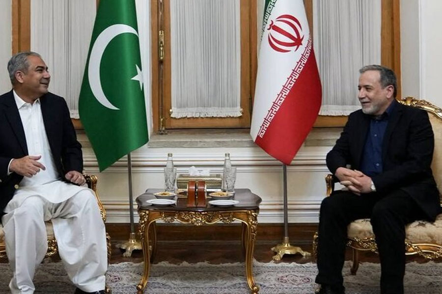 Əraqçi Pakistanın Daxili İşlər Naziri ilə görüşüb