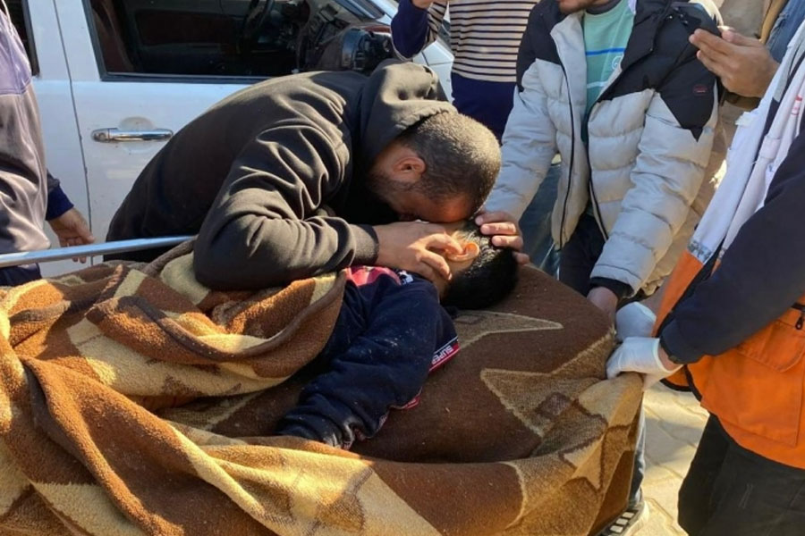 Son 24 saat ərzində Qəzzada daha iki uşaq ölüb