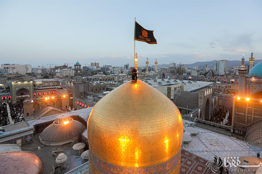 İmam Rza (ə) Ziyarətgahında qara bayraq qaldırılıb – FOTO