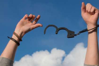 Amnistiya aktının icrasına başlanılıb