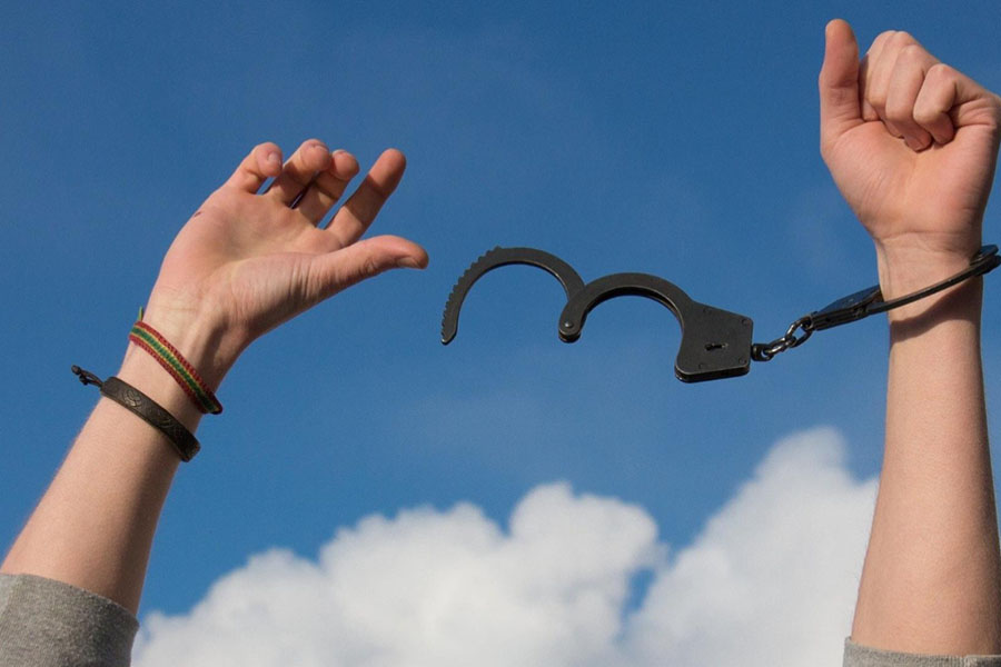 Amnistiya aktının icrasına başlanılıb