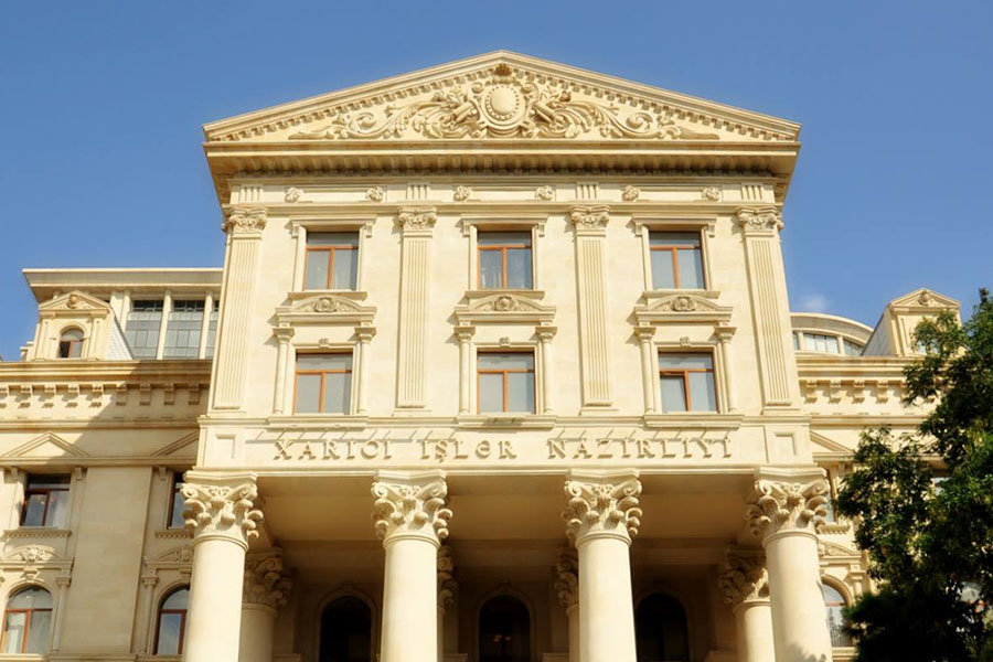 Azərbaycan XİN müavini italiyalı həmkarı ilə görüşüb