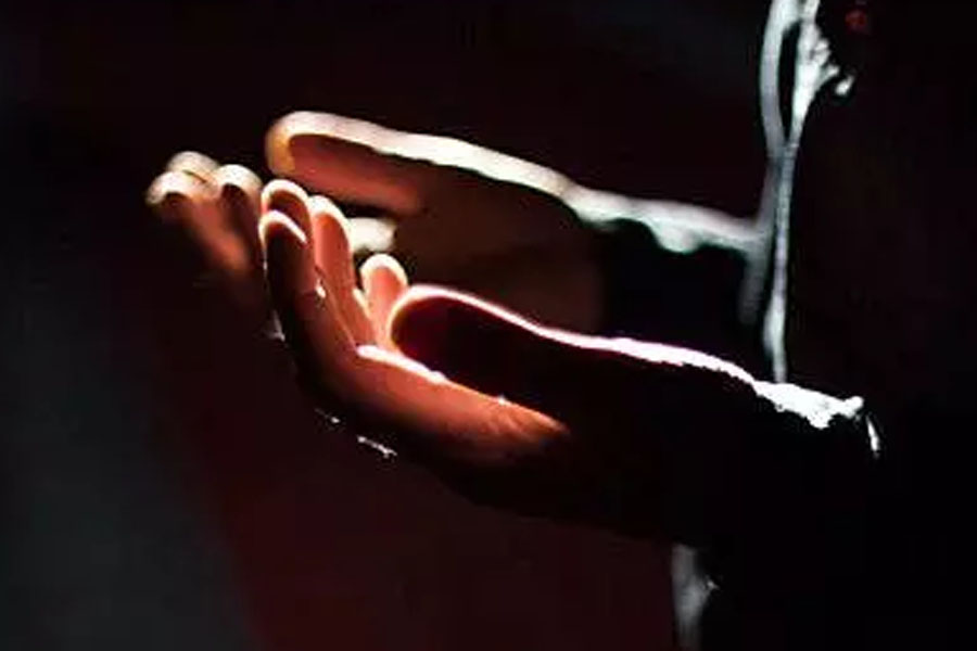 Cəfər Təyyar namazı