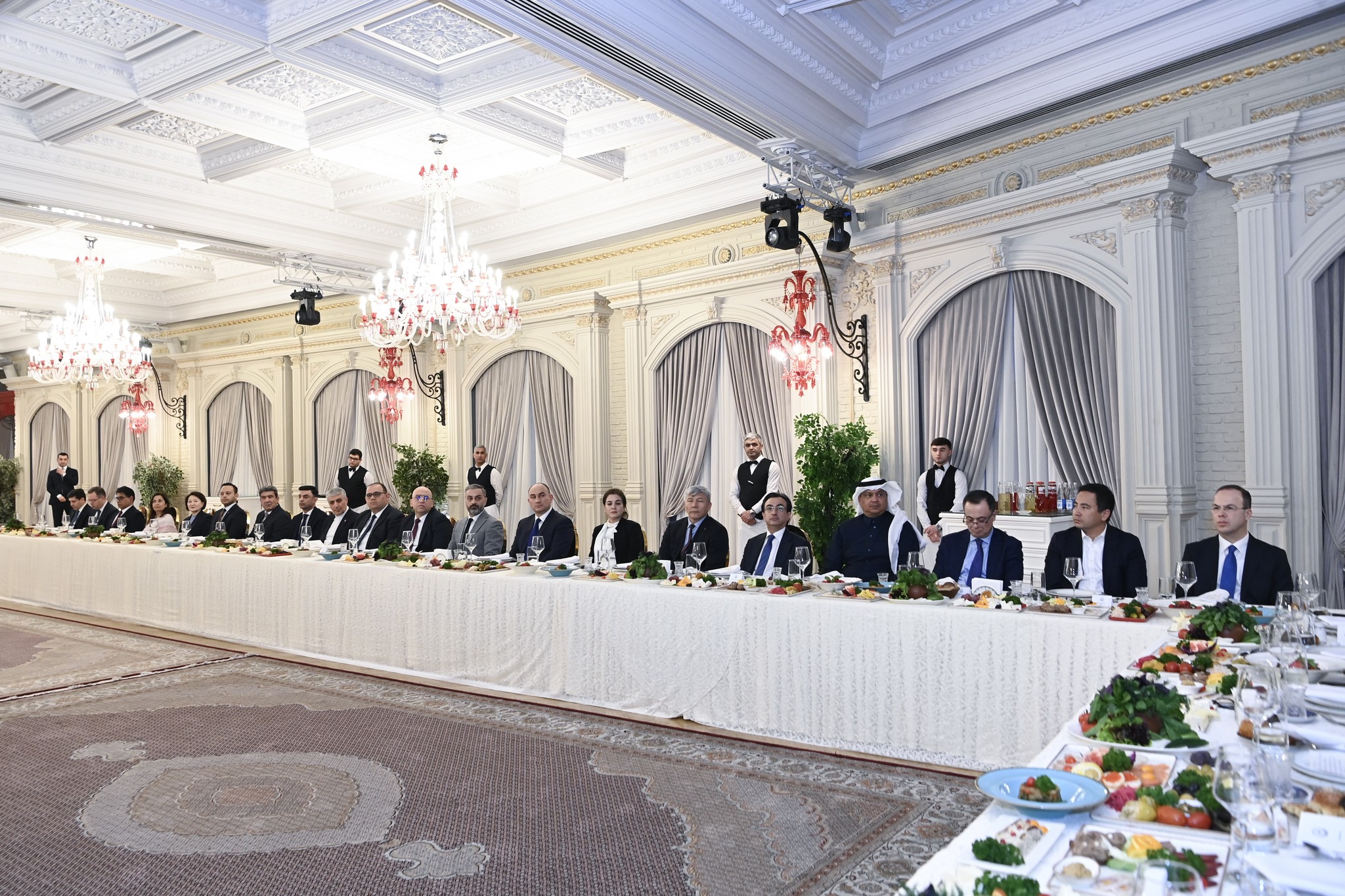 Azərbaycan XİN-nin iftar süfrəsində Qəzza mesajı - FOTO