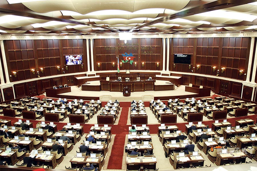 “Media haqqında” yeni qanun layihəsi I oxunuşda qəbul edilib