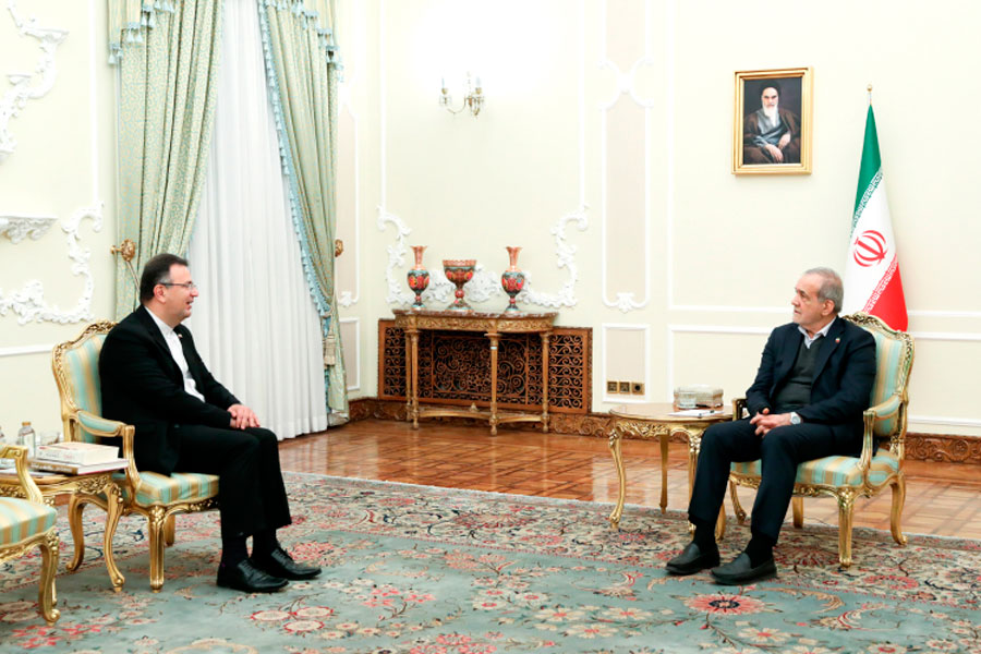 Pezeşkian İran - Gürcüstan əlaqələrini dəyərli sərmayə adlandırdı